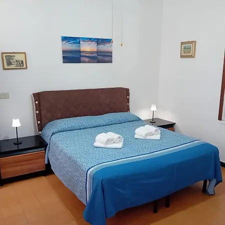 Casa Milanesi * モンテロッソ・アル・マーレ